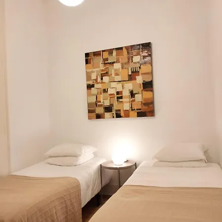 Gloria Apartment